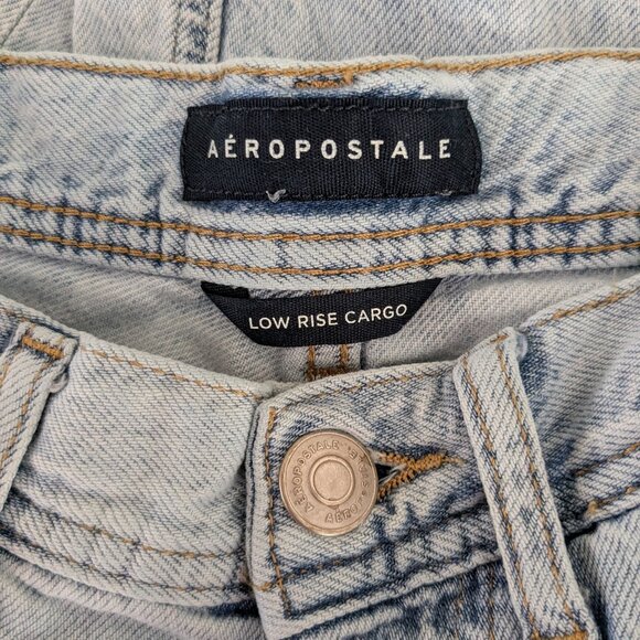 AEROPOSTALE Light Blue Denim Mid-Rise Straight Leg Cargo Jeans; Size 00 - Picture 3 of 4